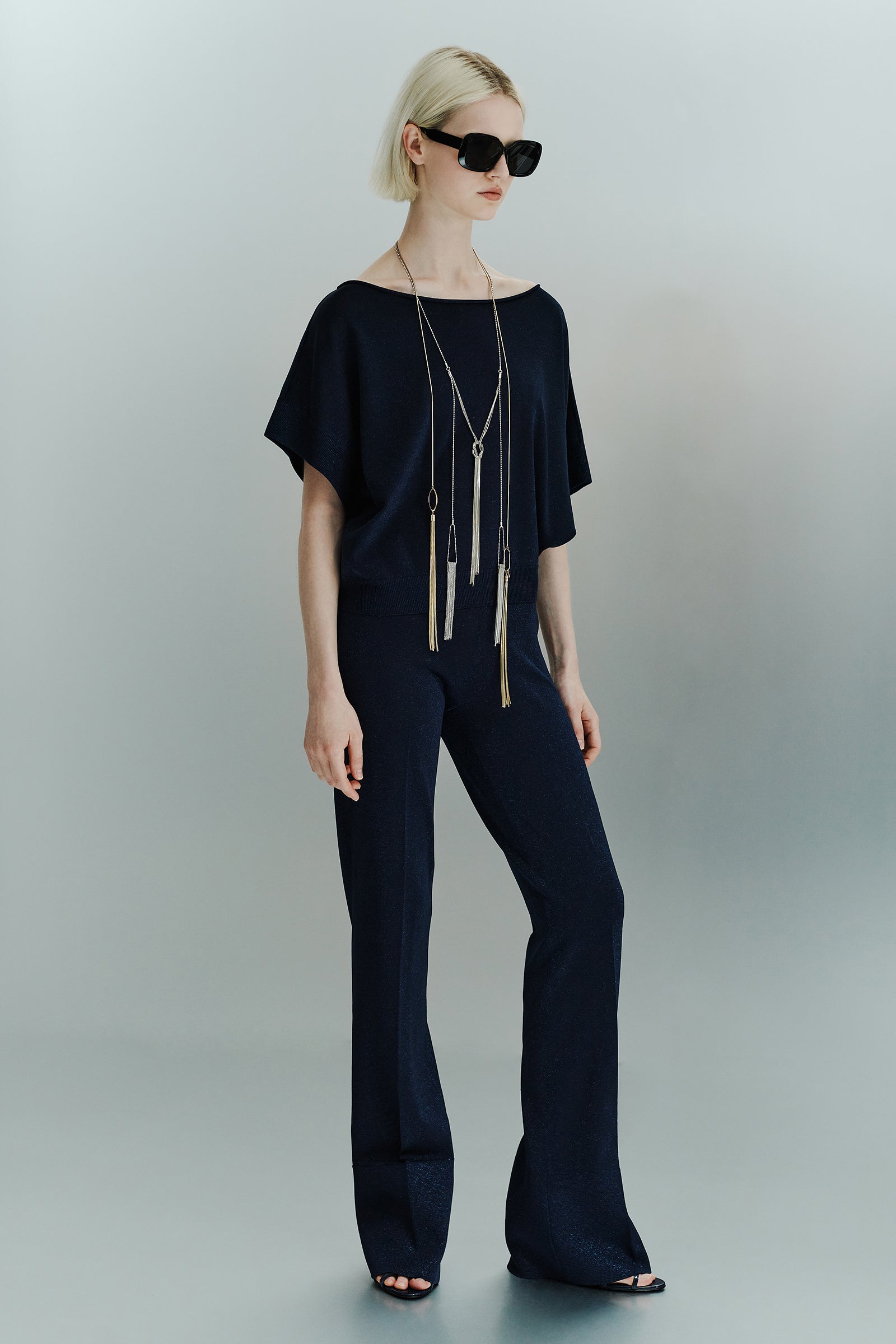 IRREGULAR CUT OUT JERSEY