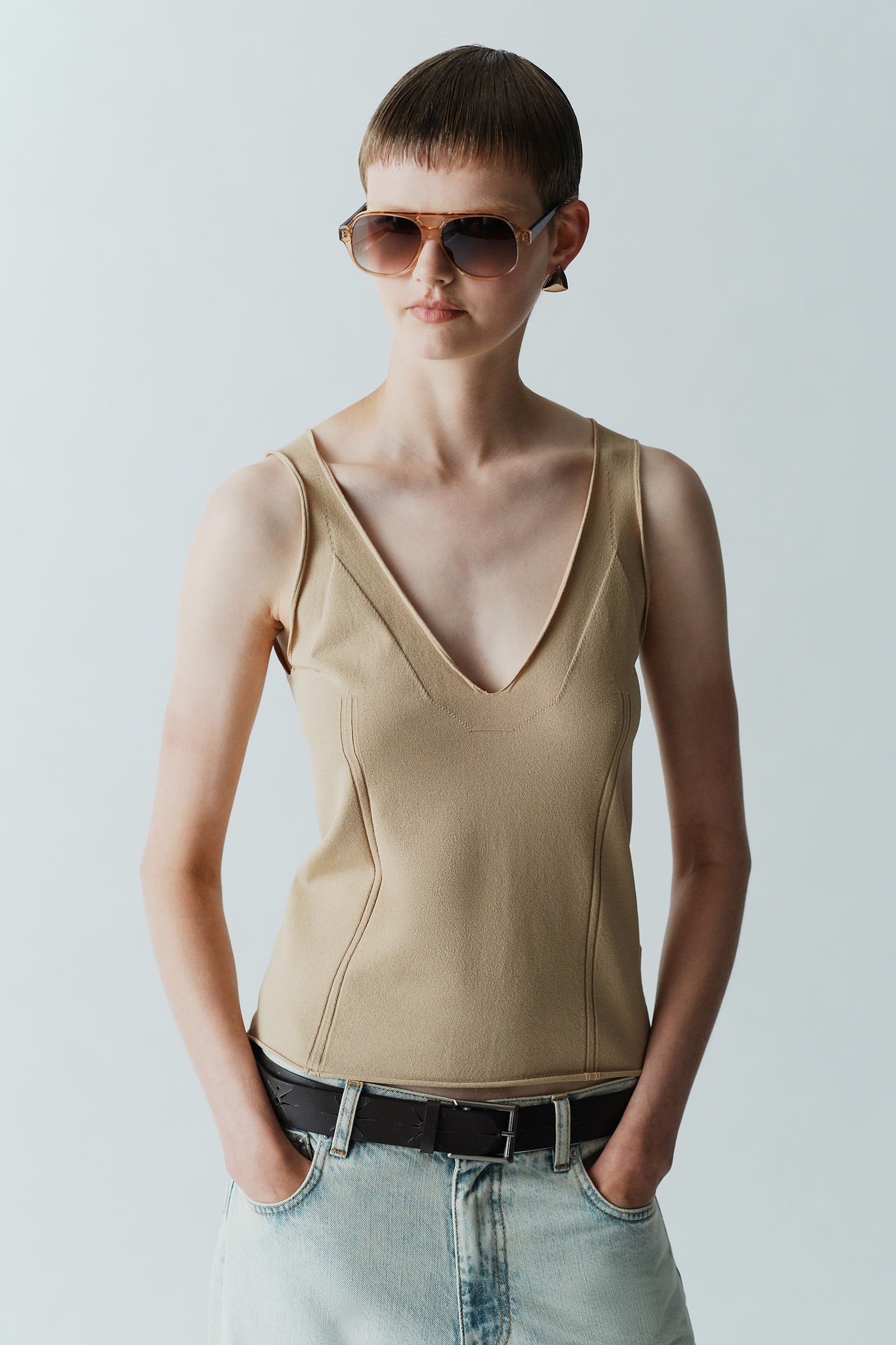 ERGONOMIC DETAILS TANK TOP