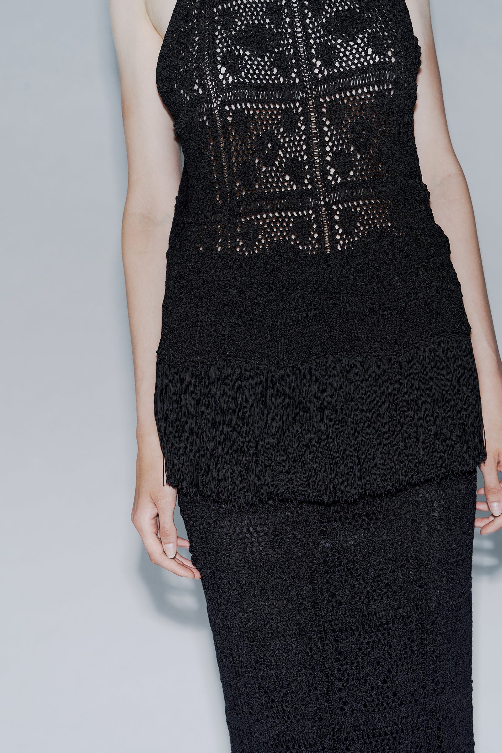 HALTER TOP WITH FRINGES