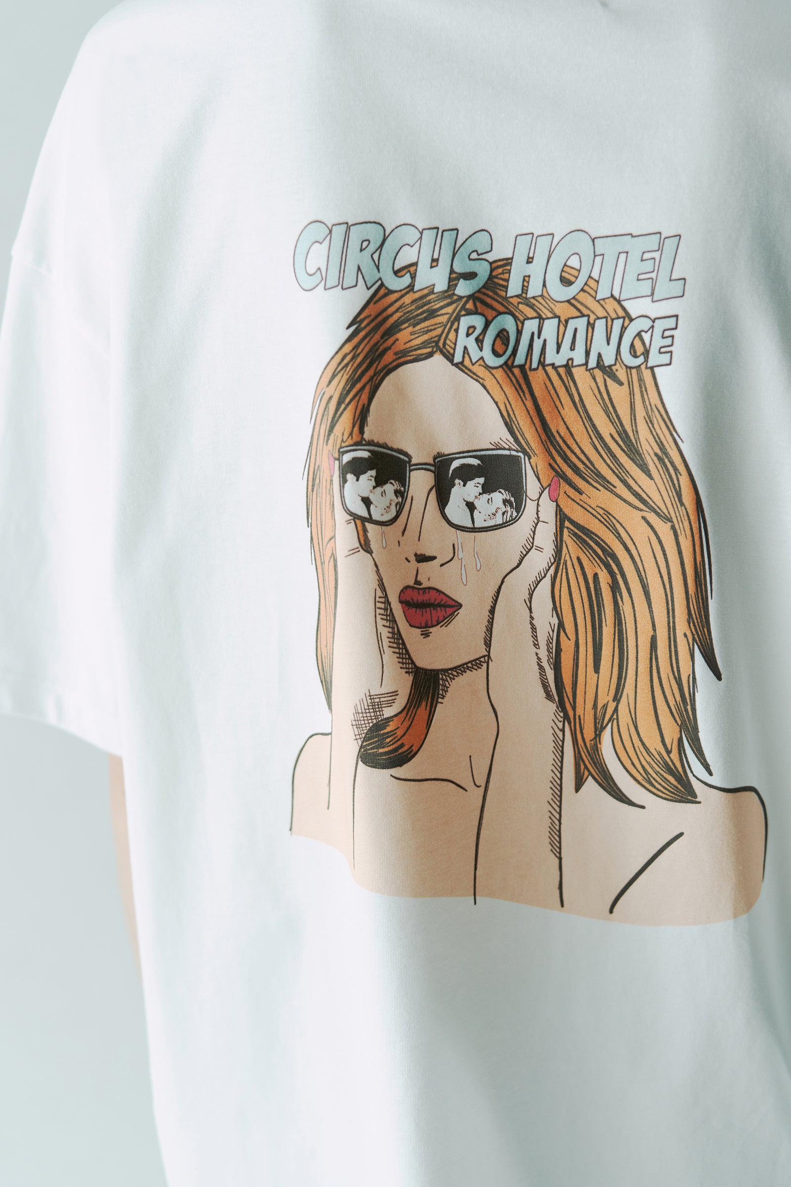 GRAPHIC PRINT OVERSIZE T-SHIRT
