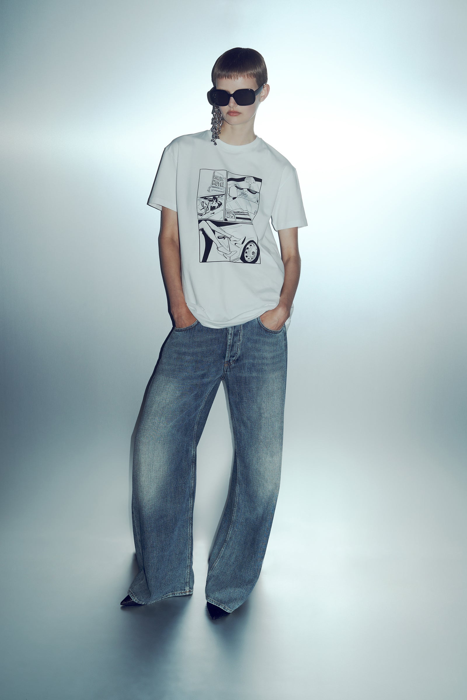 T-SHIRT STAMPA GRAFICA