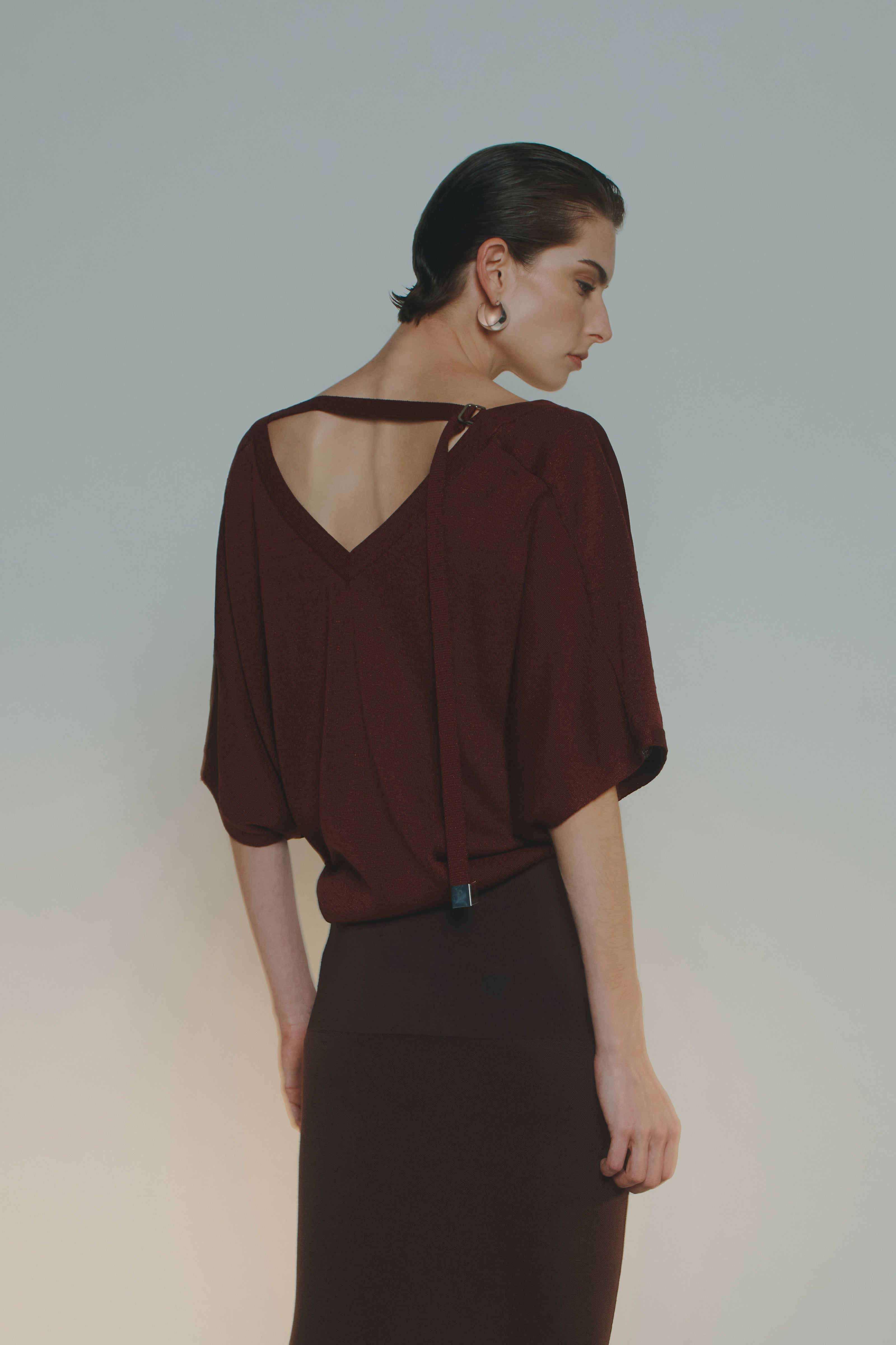 LAMÉ V-NECK SWEATER