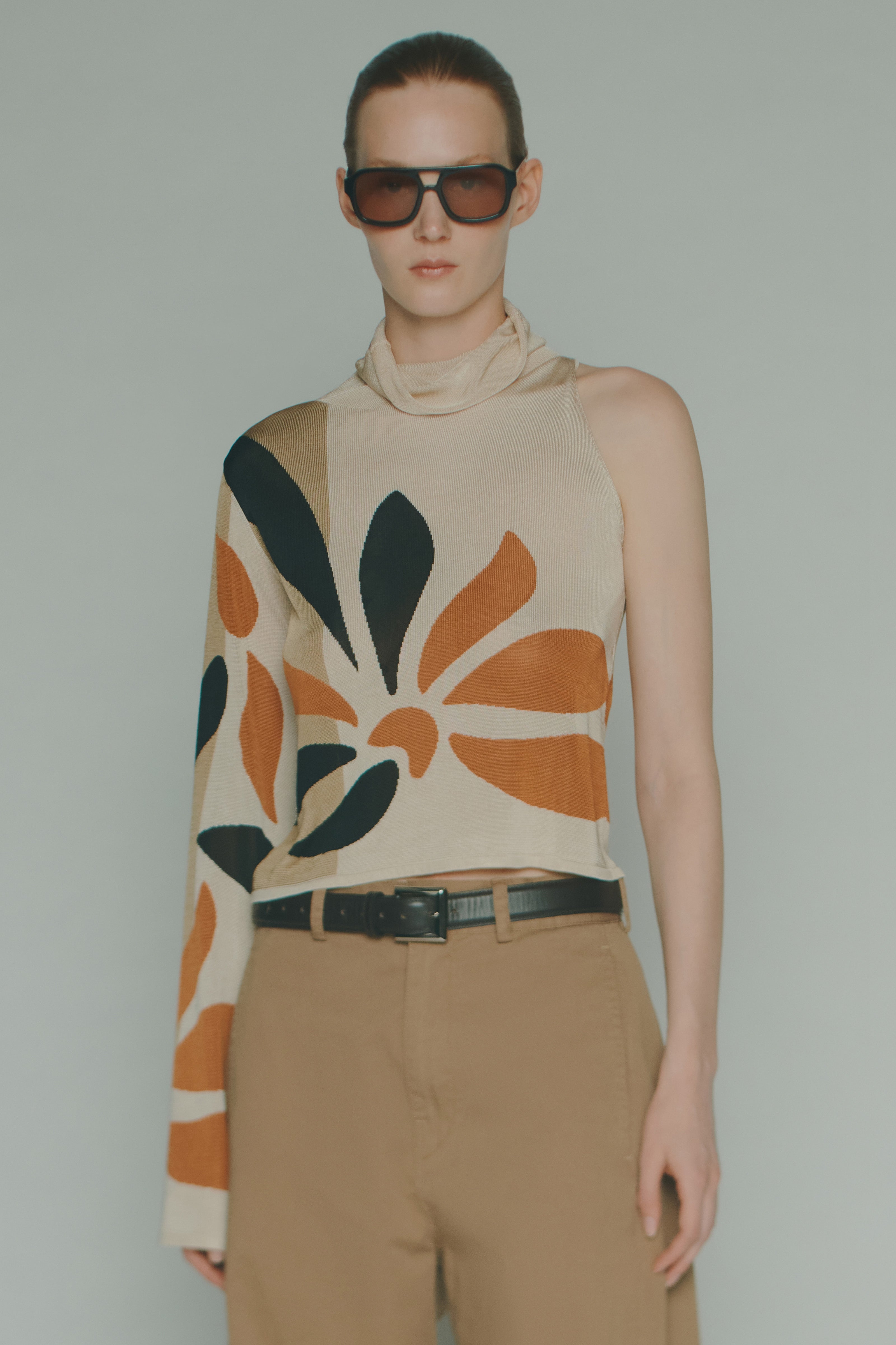 ONE-SHOULDER INLAY TOP