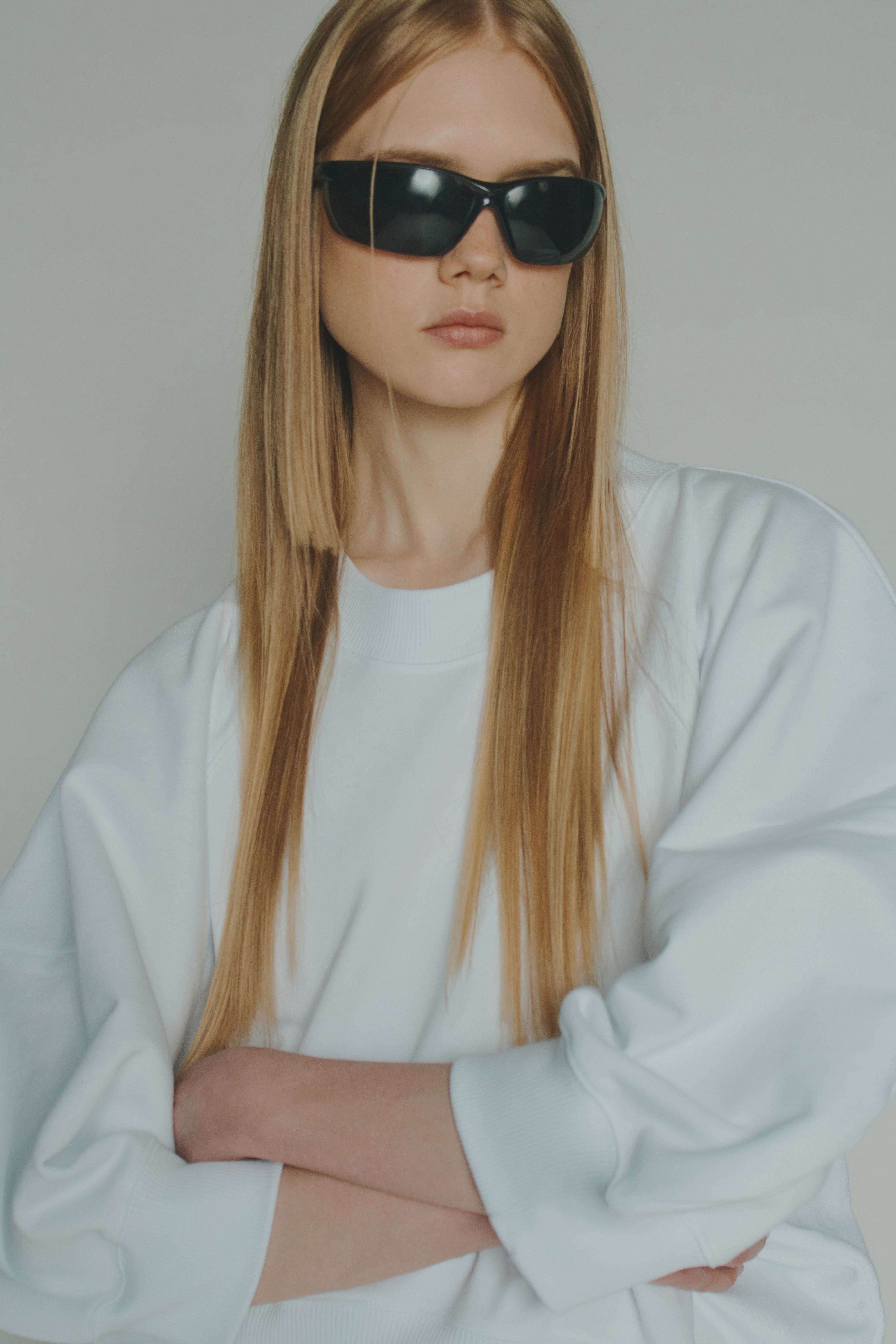 OVERSIZED LOGO SWEATSHIRT