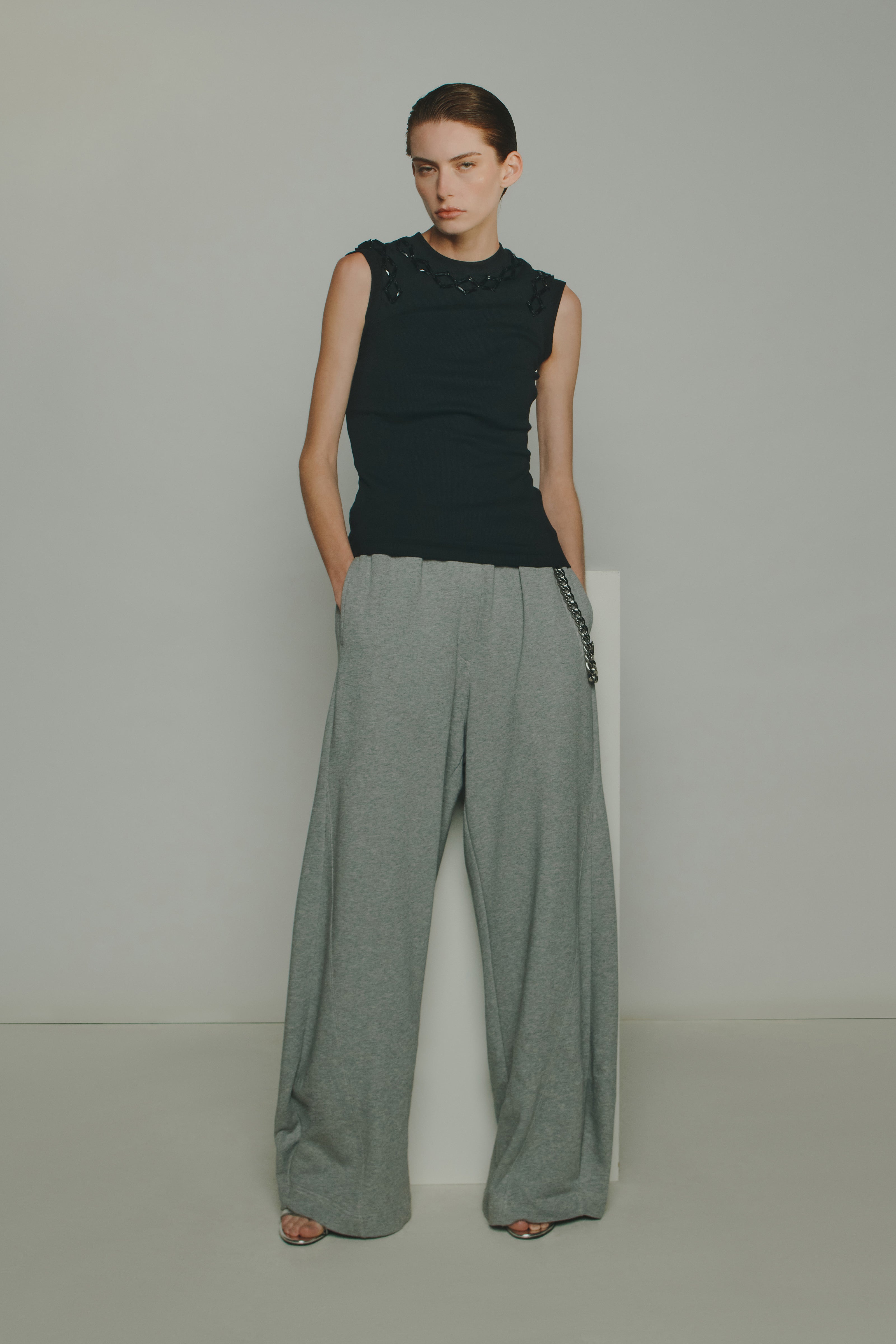 JEWELLED CHAIN SWEATPANT