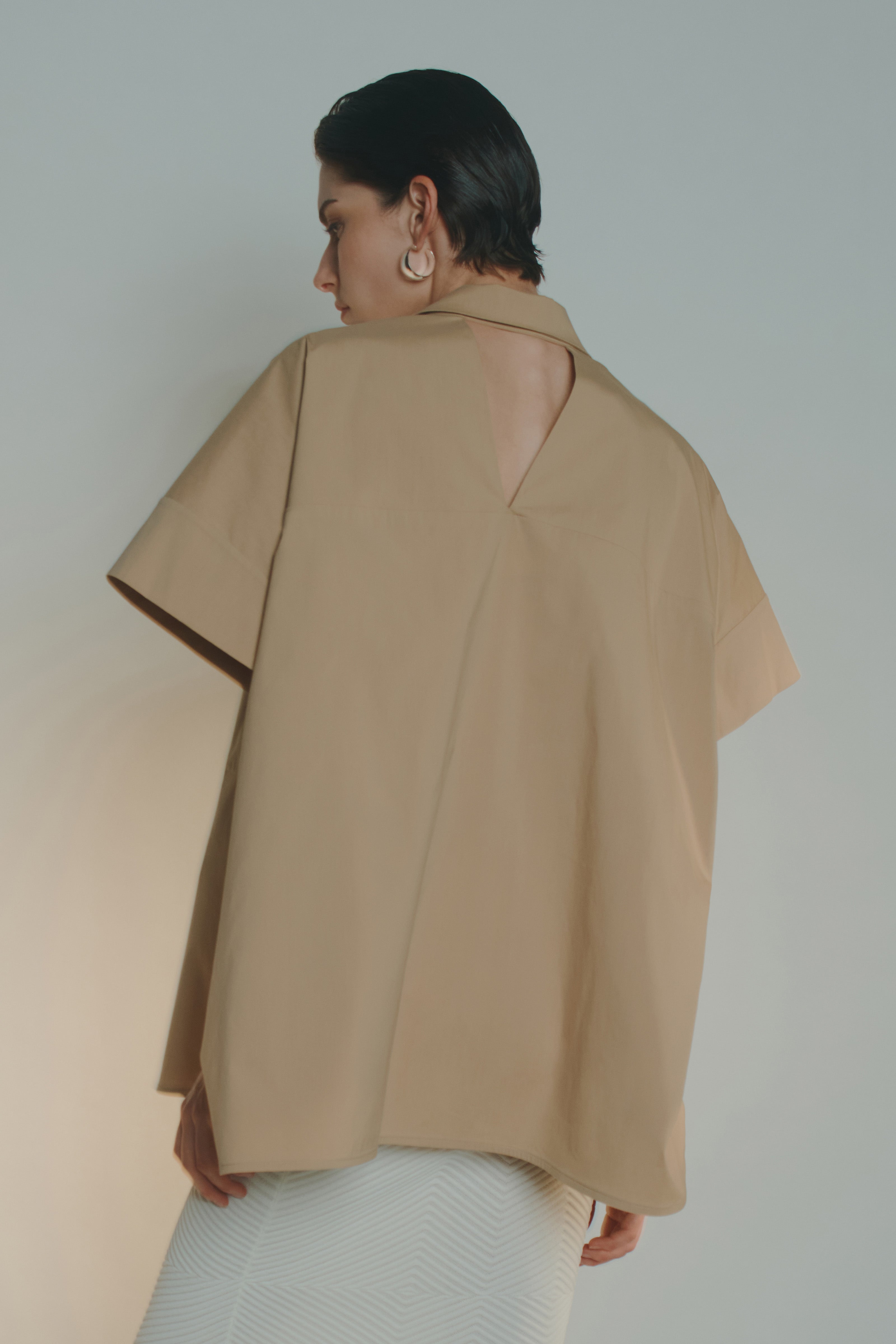 MULTI-BUTTON POPLIN SHIRT