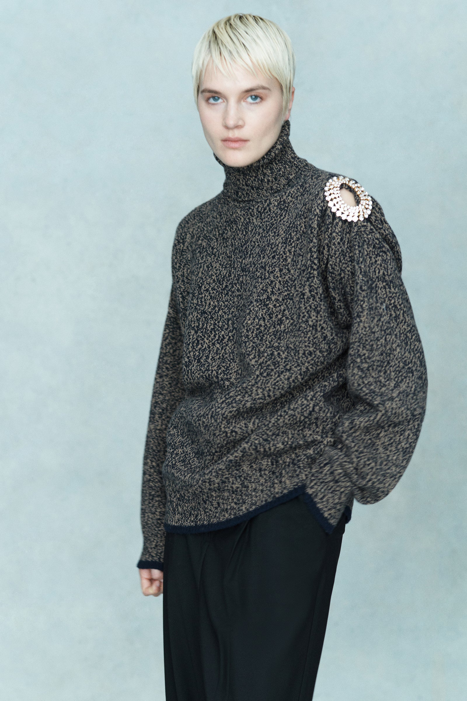 SWEATER