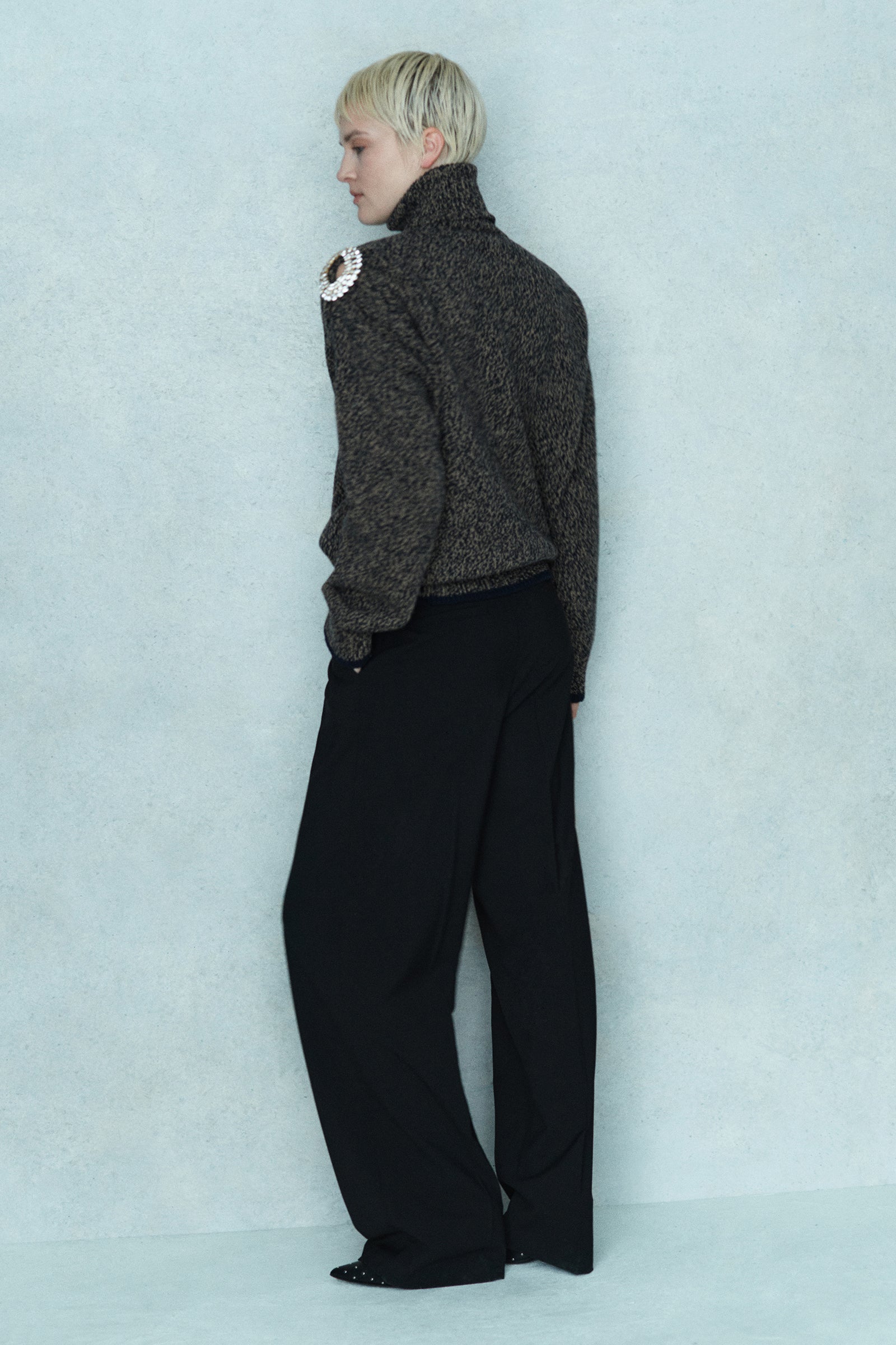 SWEATER