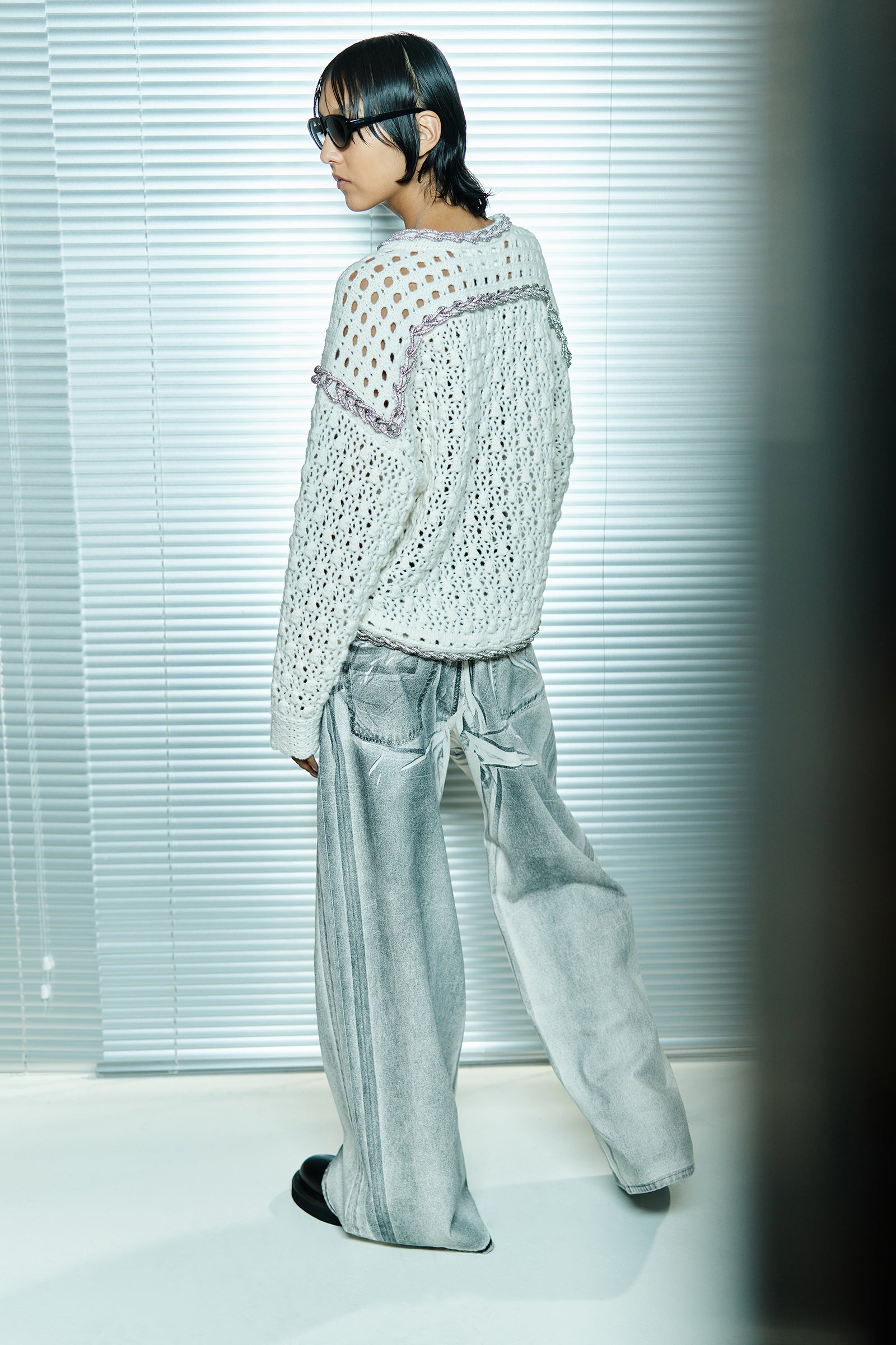 SWEATER