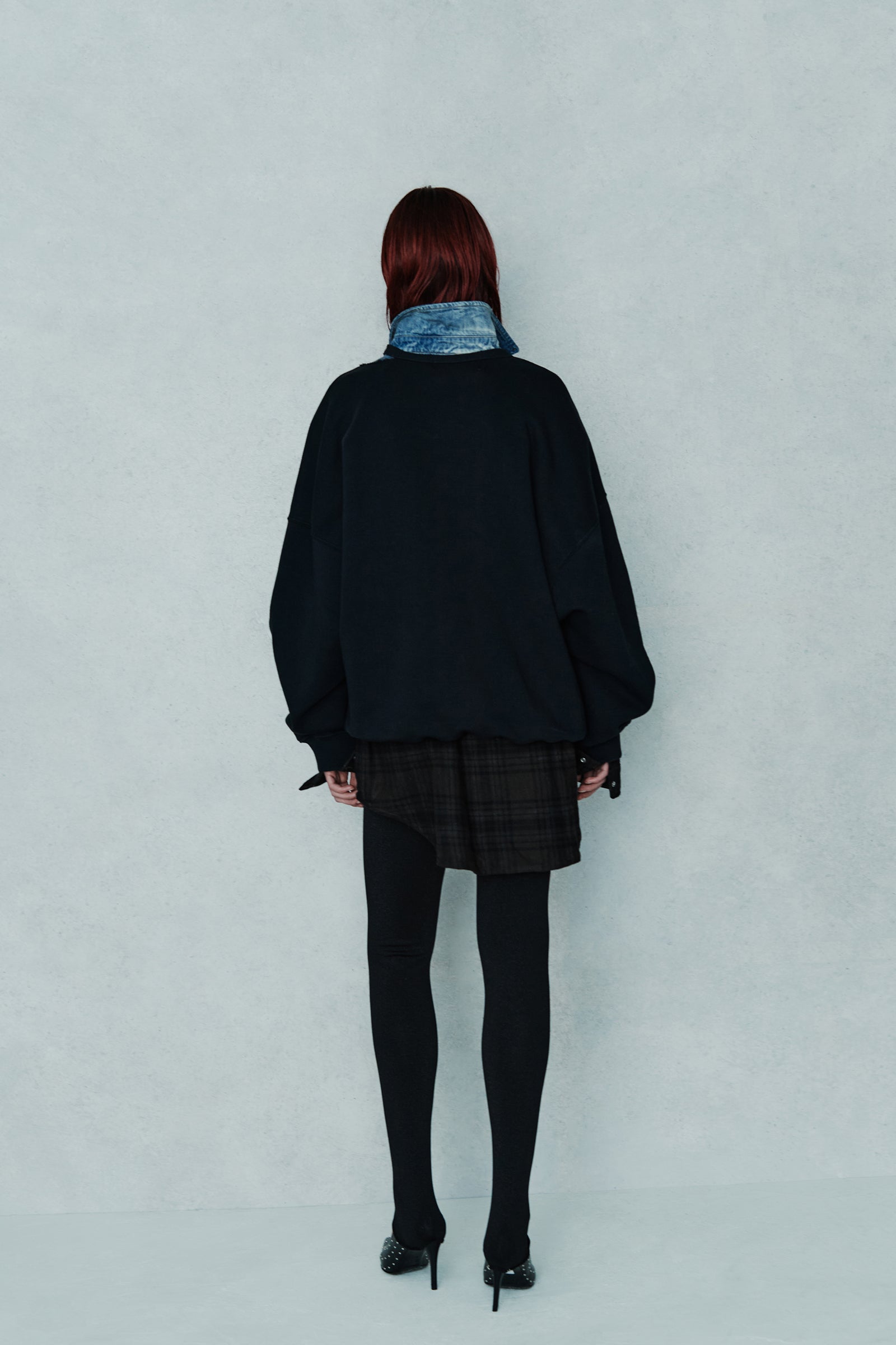 SWEATSHIRT