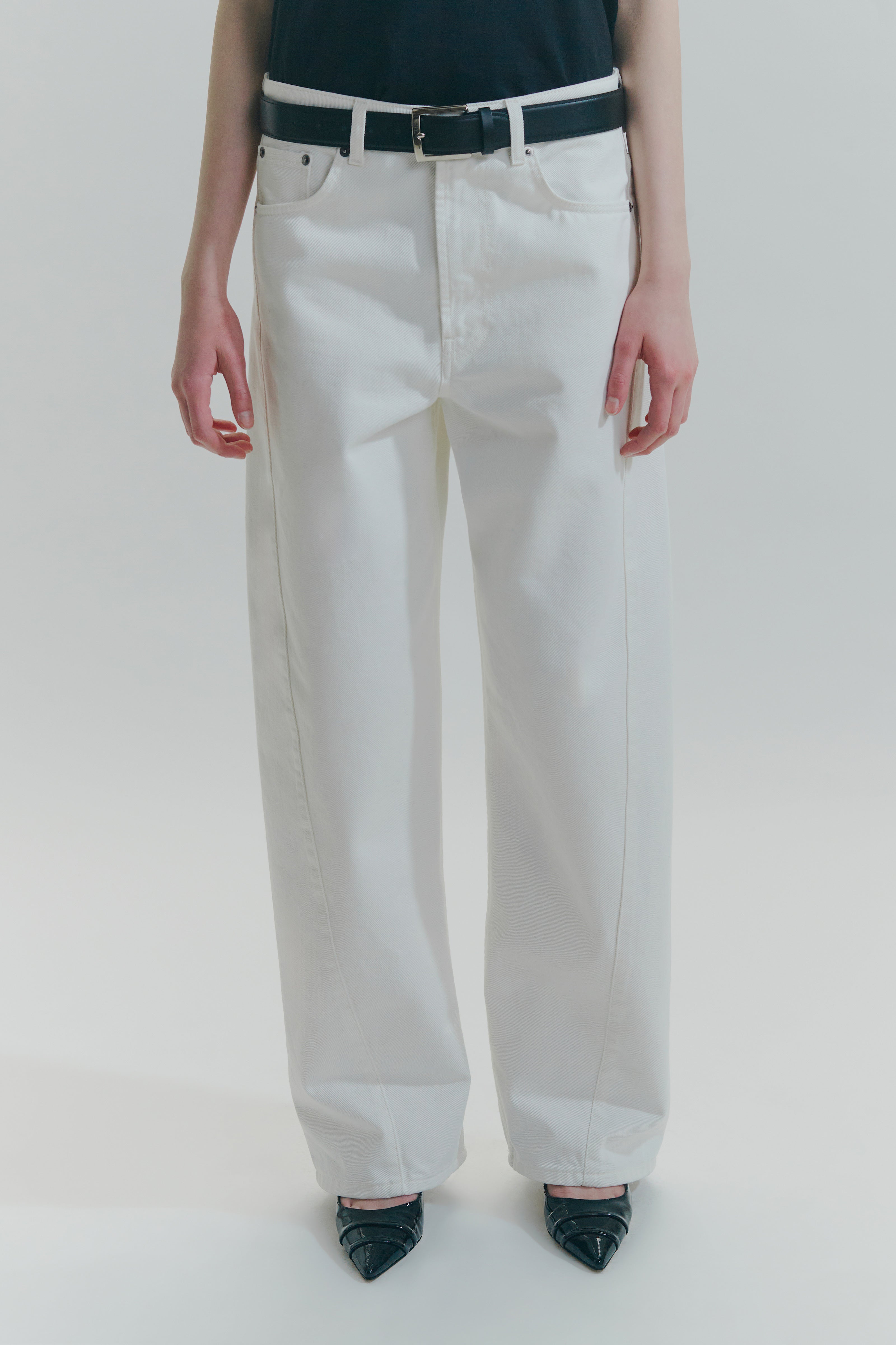 PANTALONE-DENIM-CON-FOULARD
