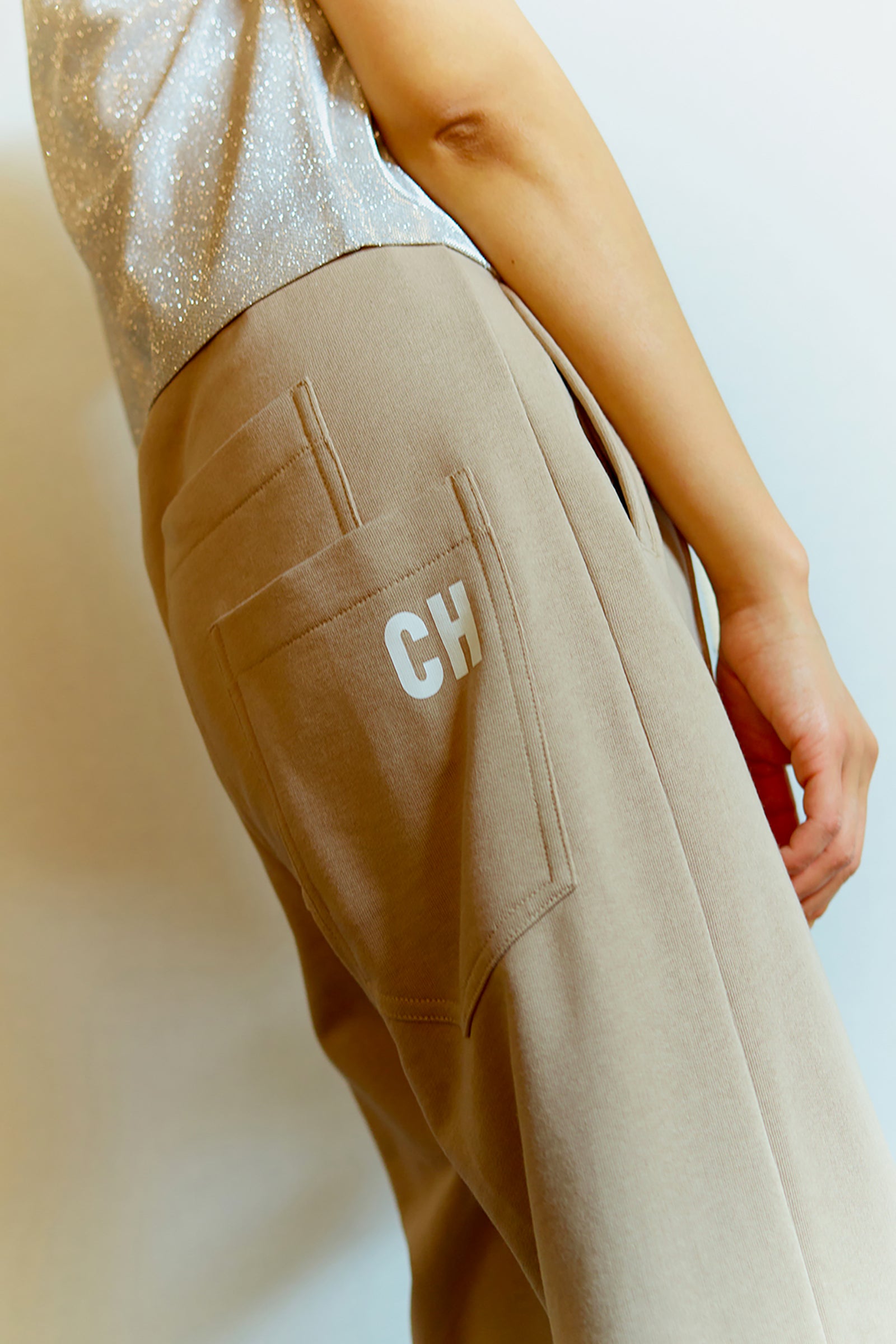 .(A)PANTALONE