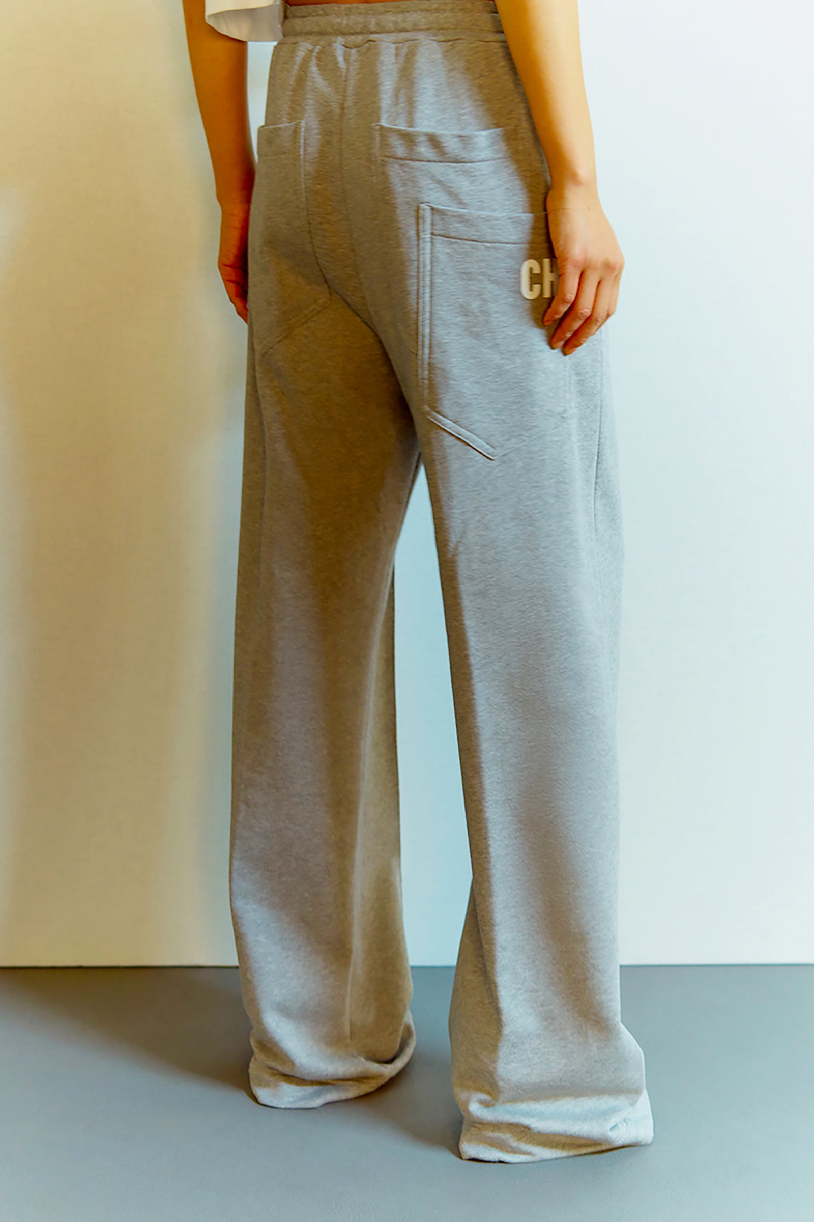 .(A)PANTALONE