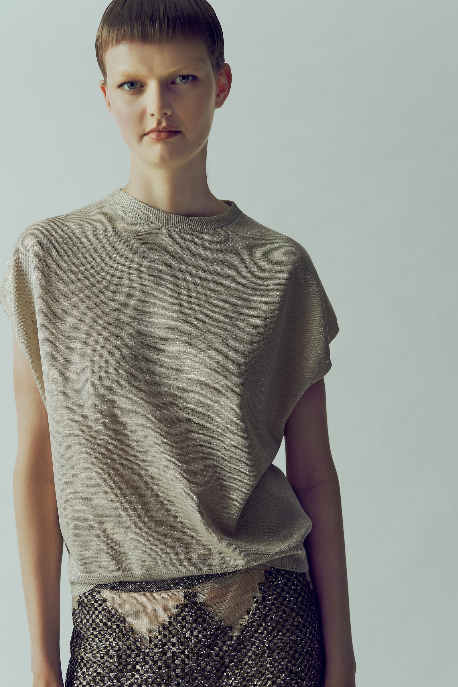 BASIC CREW-NECK SWEATER