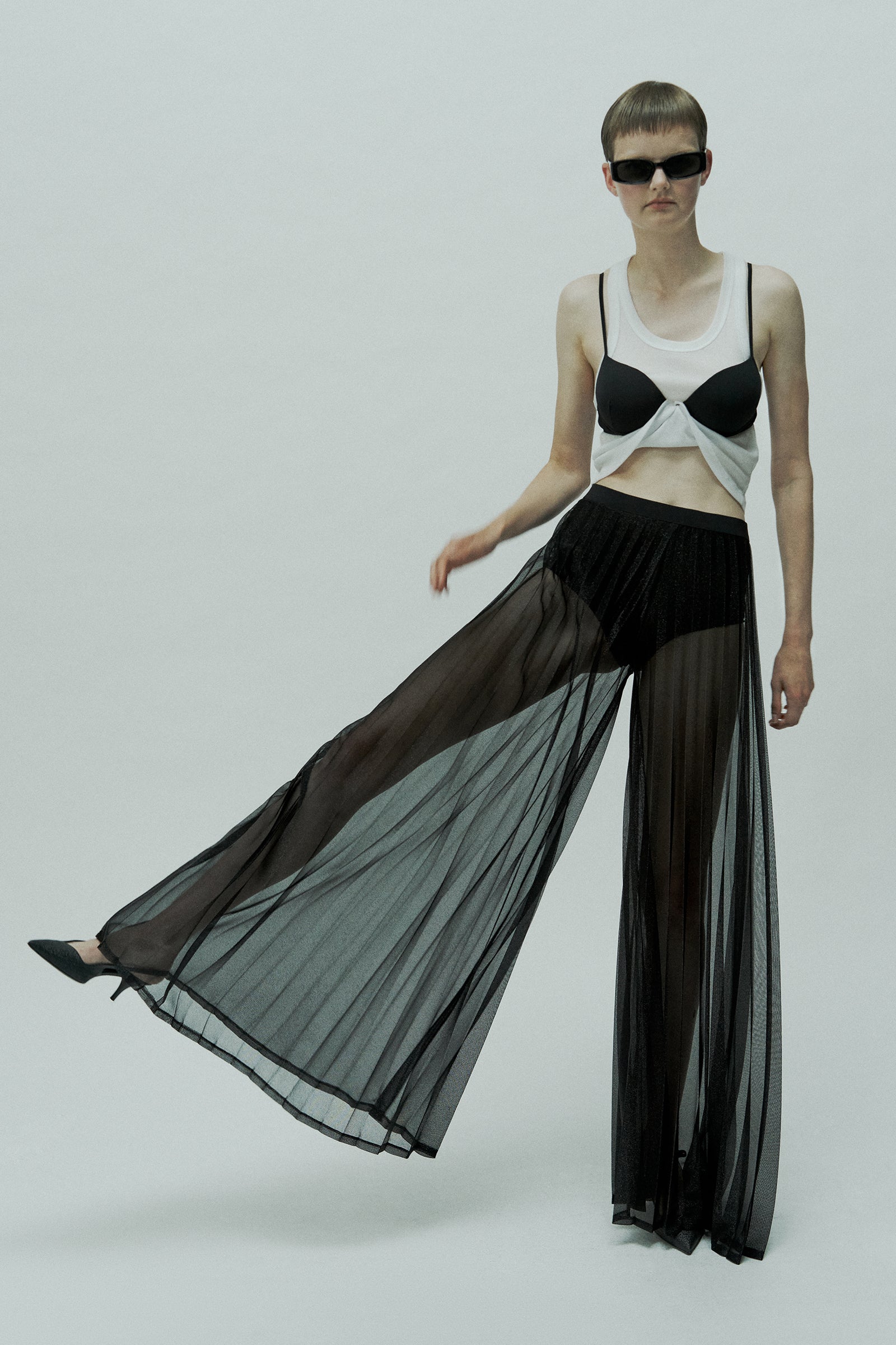 PLEATED TROUSERS