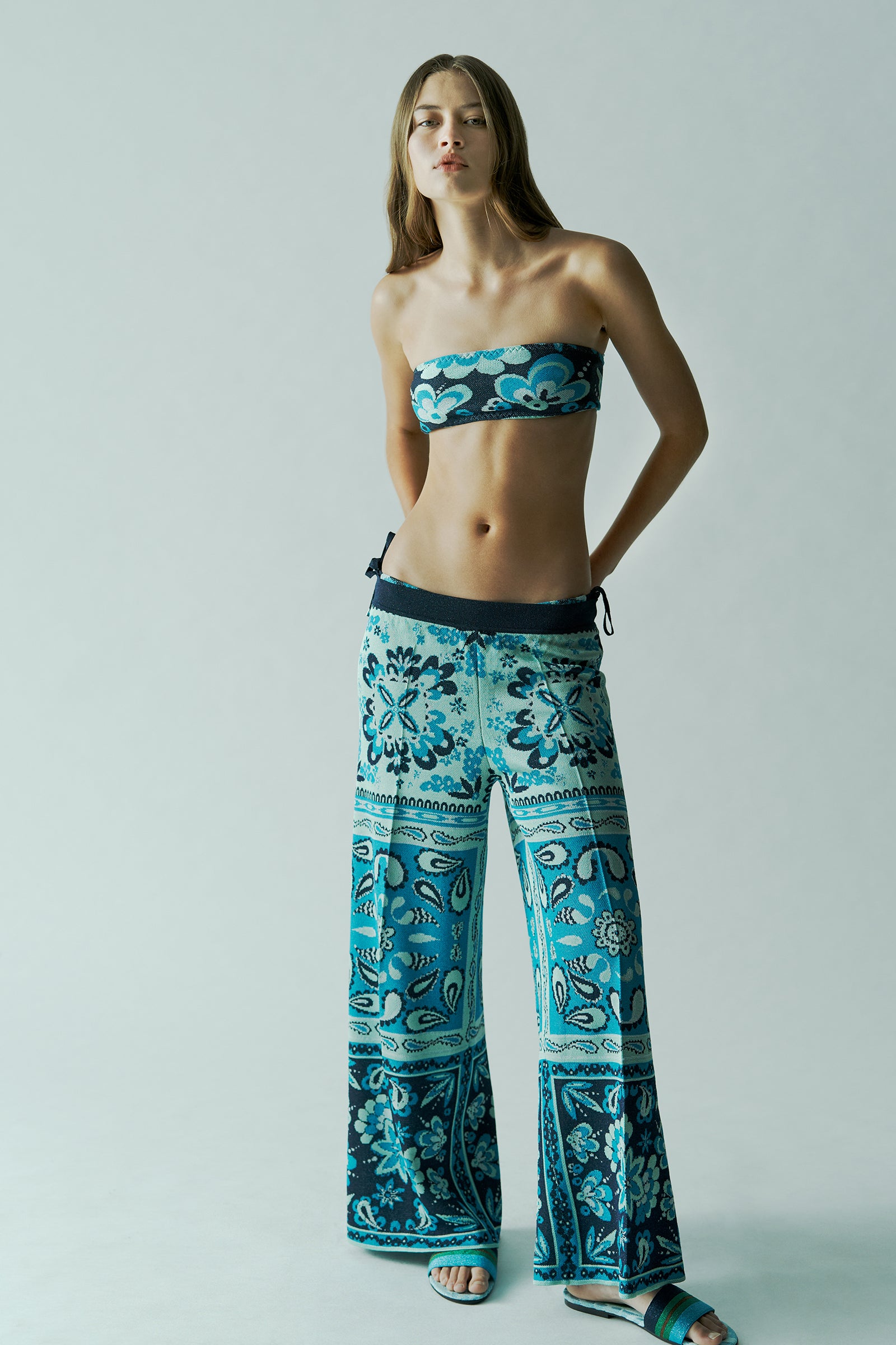JACQUARD CROPPED TROUSERS