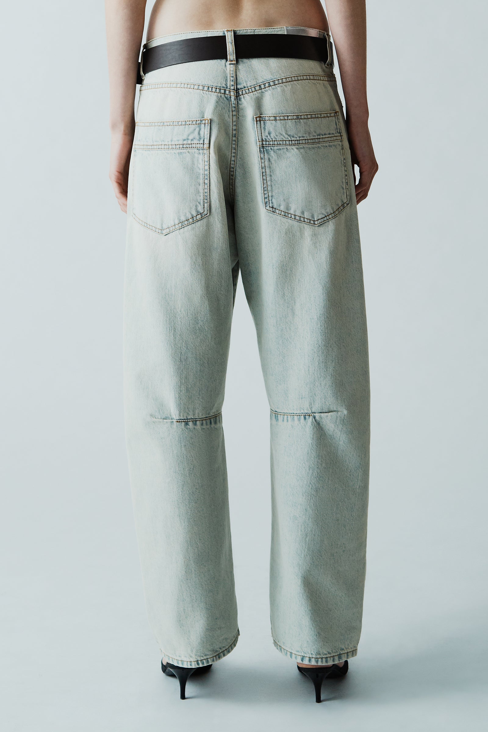 FIVE-POCKET BALLOON JEANS