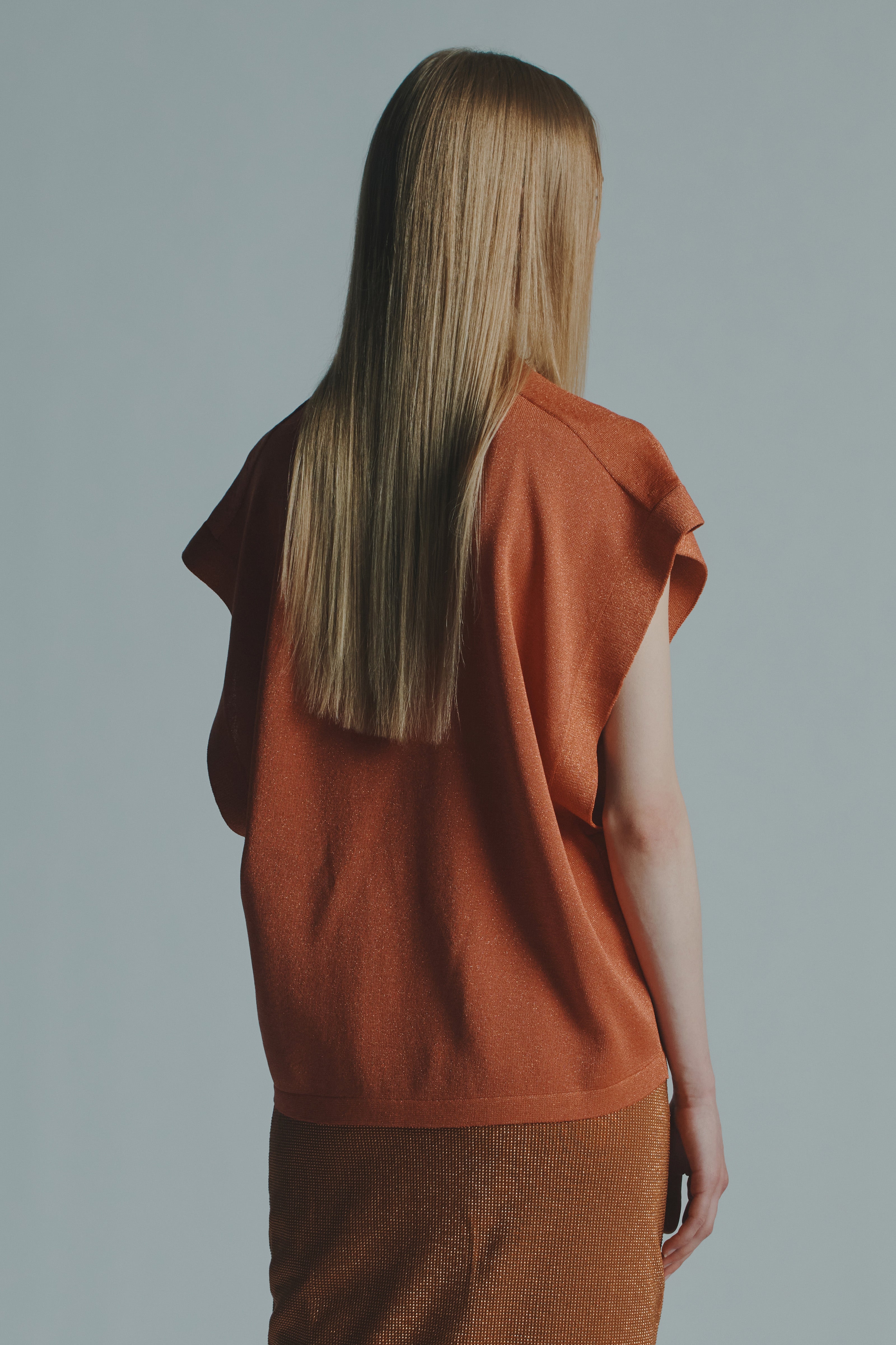 LAMÉ CREW NECK SWEATER