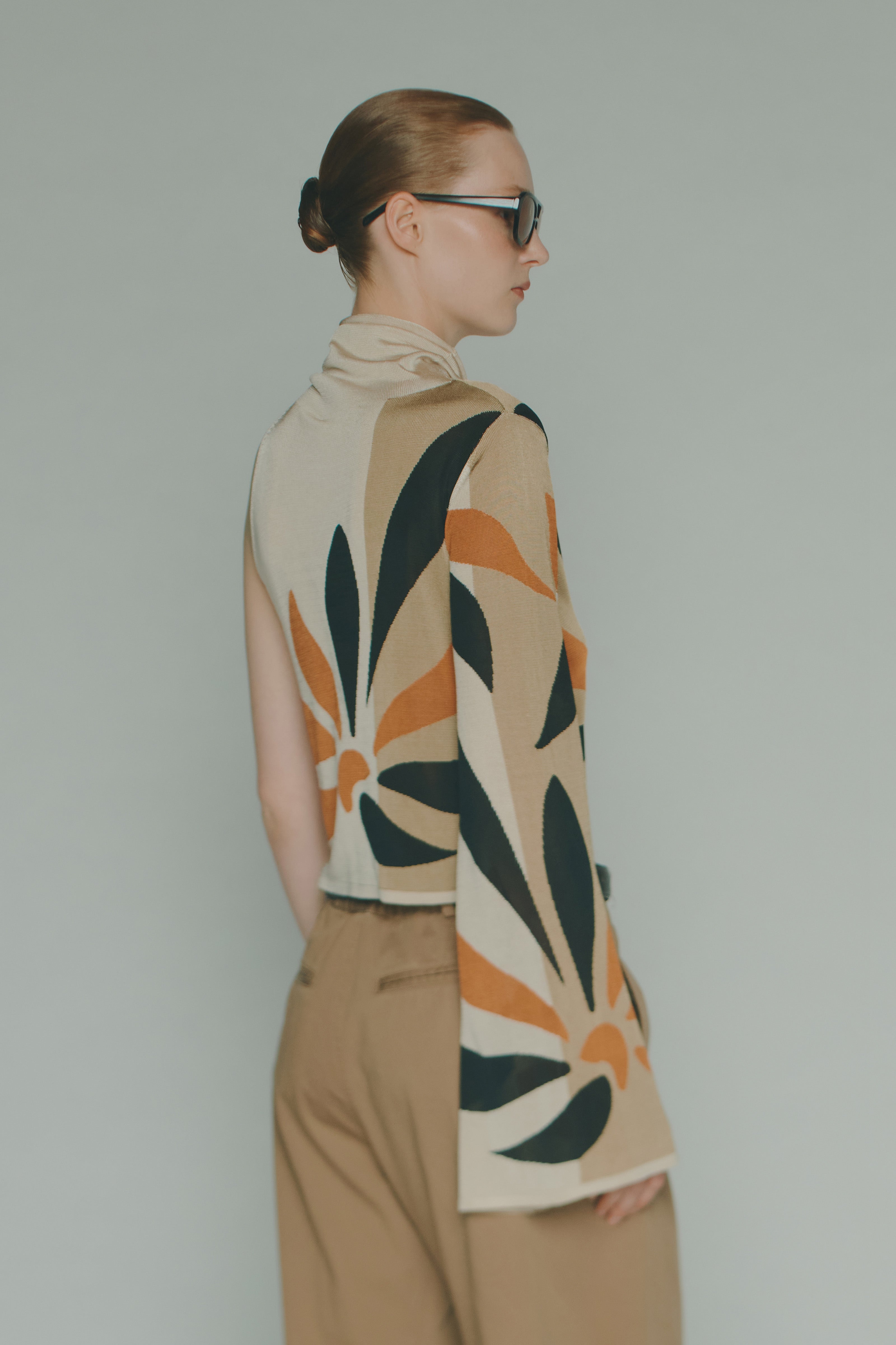 ONE-SHOULDER INLAY TOP