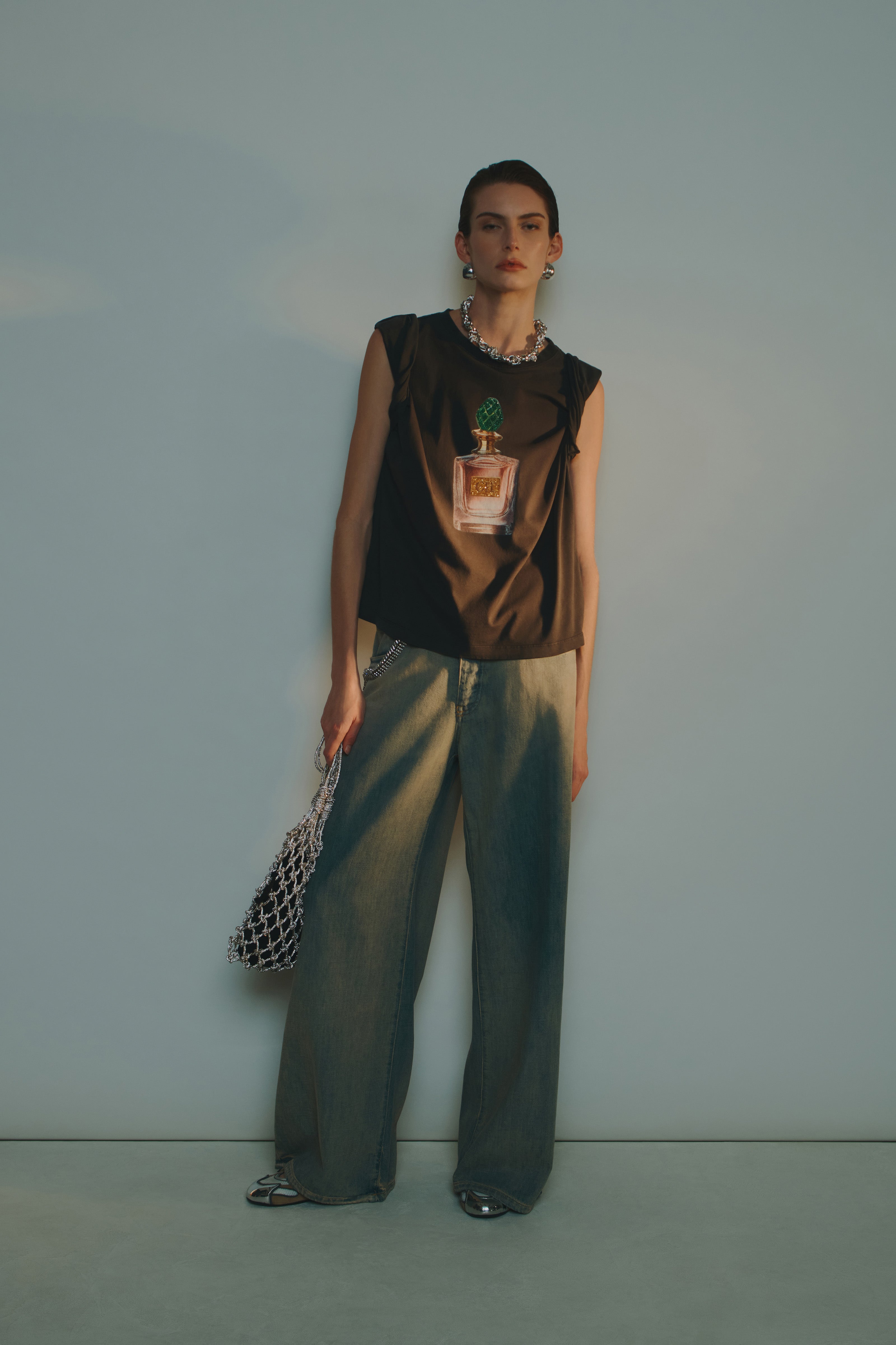 PERFUME PRINT STRASS T-SHIRT