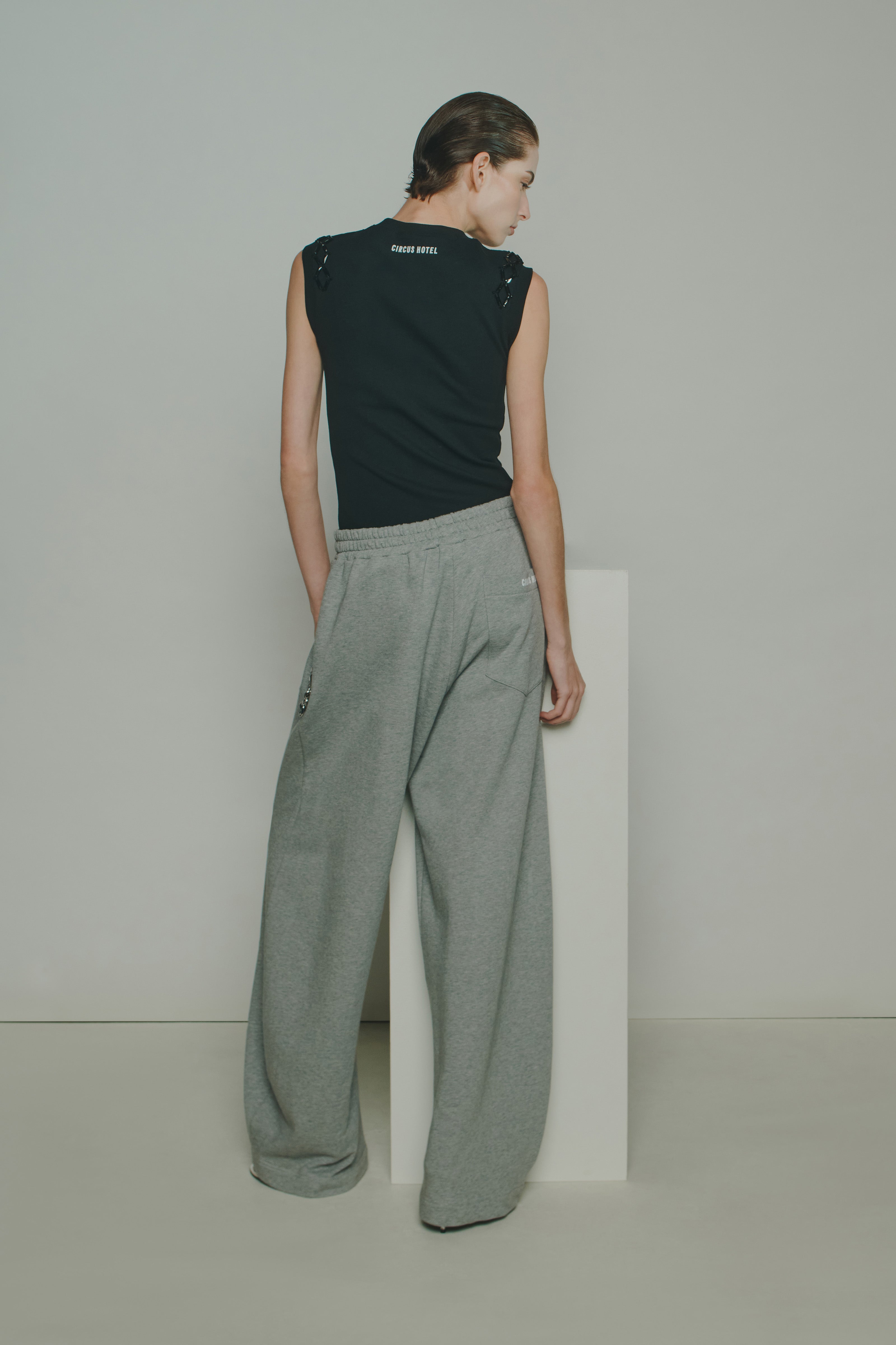 JEWELLED CHAIN SWEATPANT