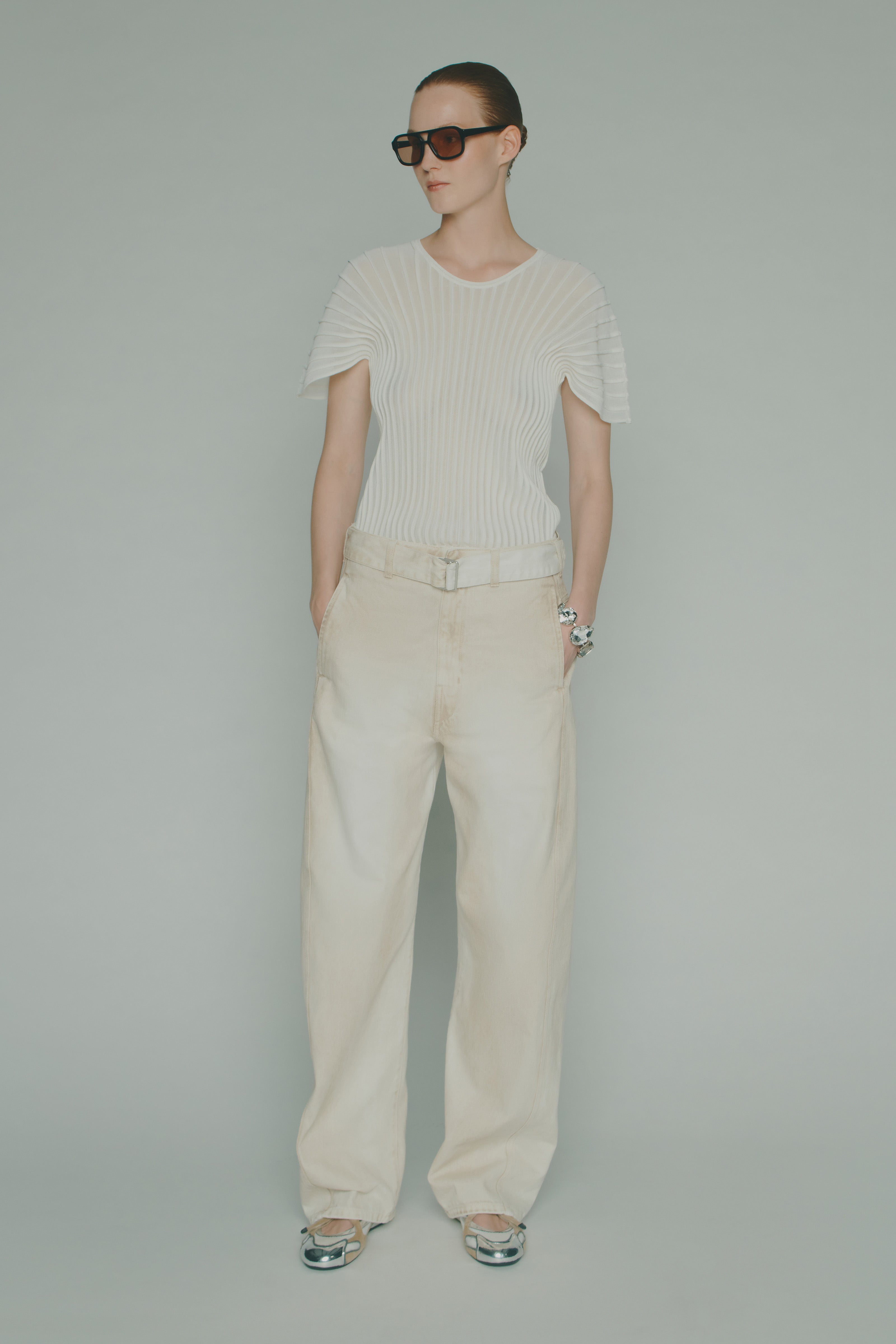 FIVE-POCKET CUT-OUT JEANS