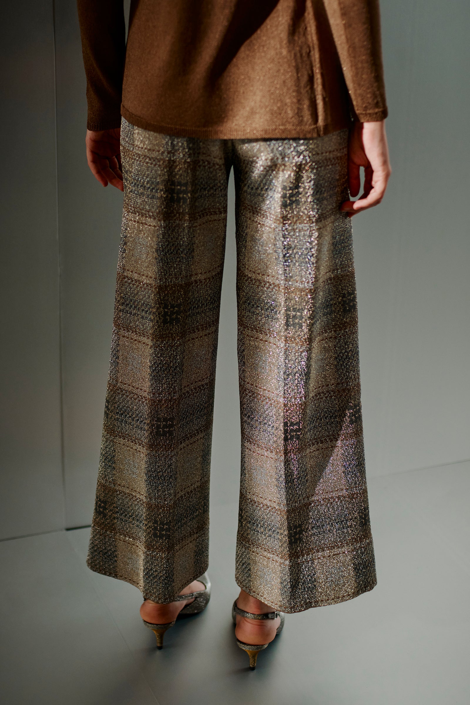 LAMÉ JACQUARD CROPPED TROUSERS