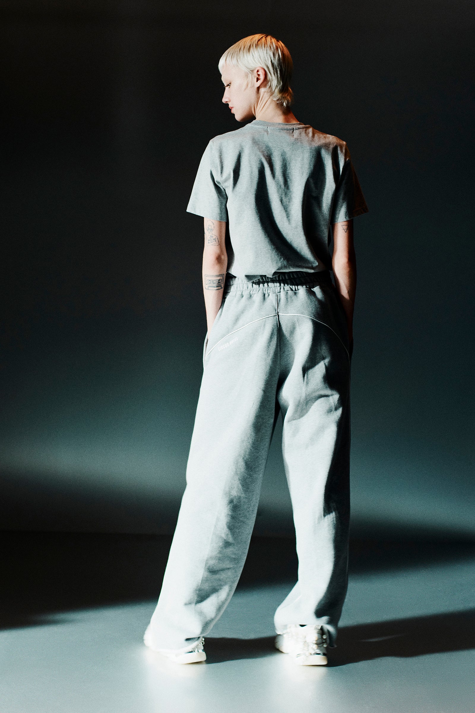 WIDE LEG TROUSERS WITH PIPING