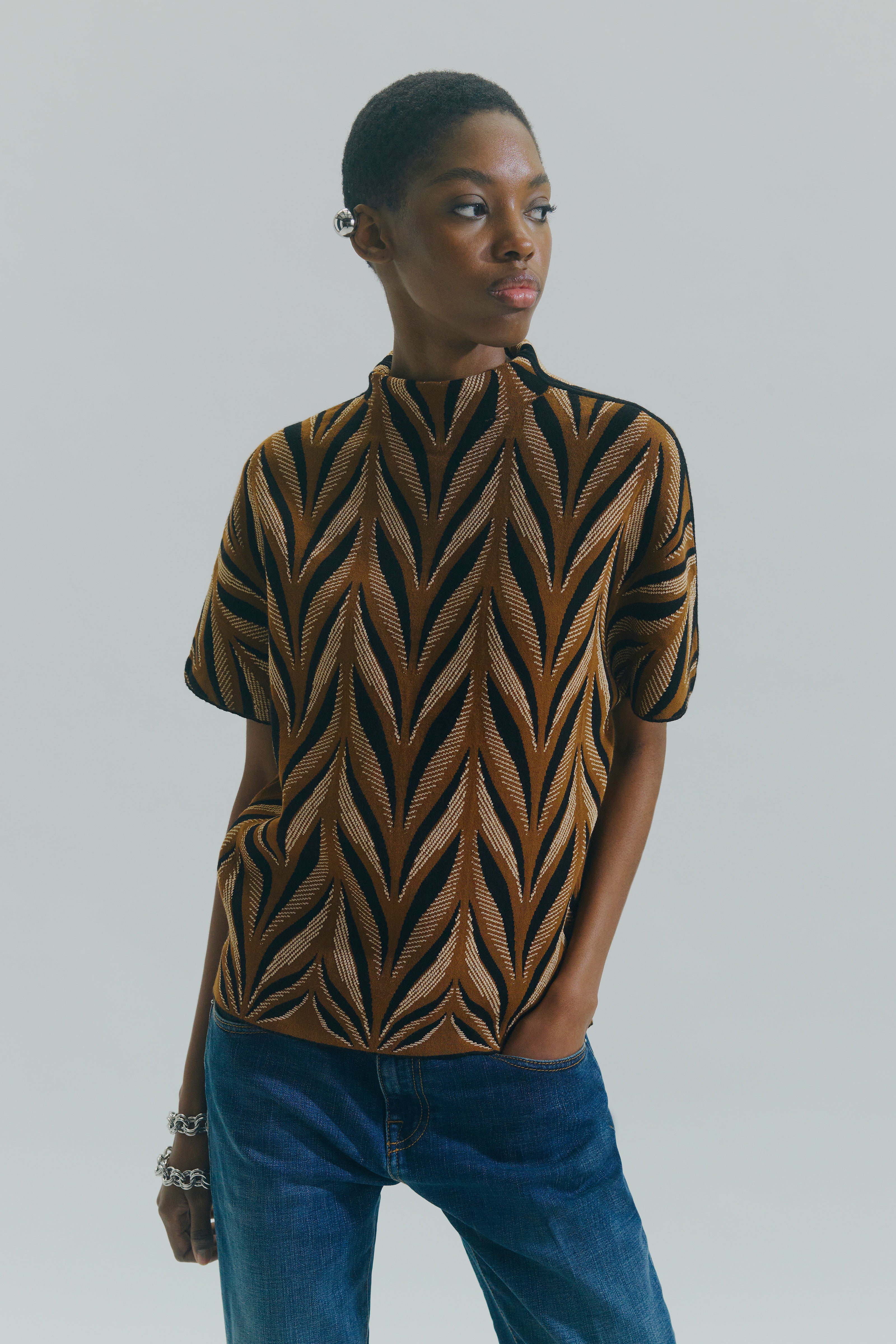 MAGLIA-JACQUARD-STRETCH