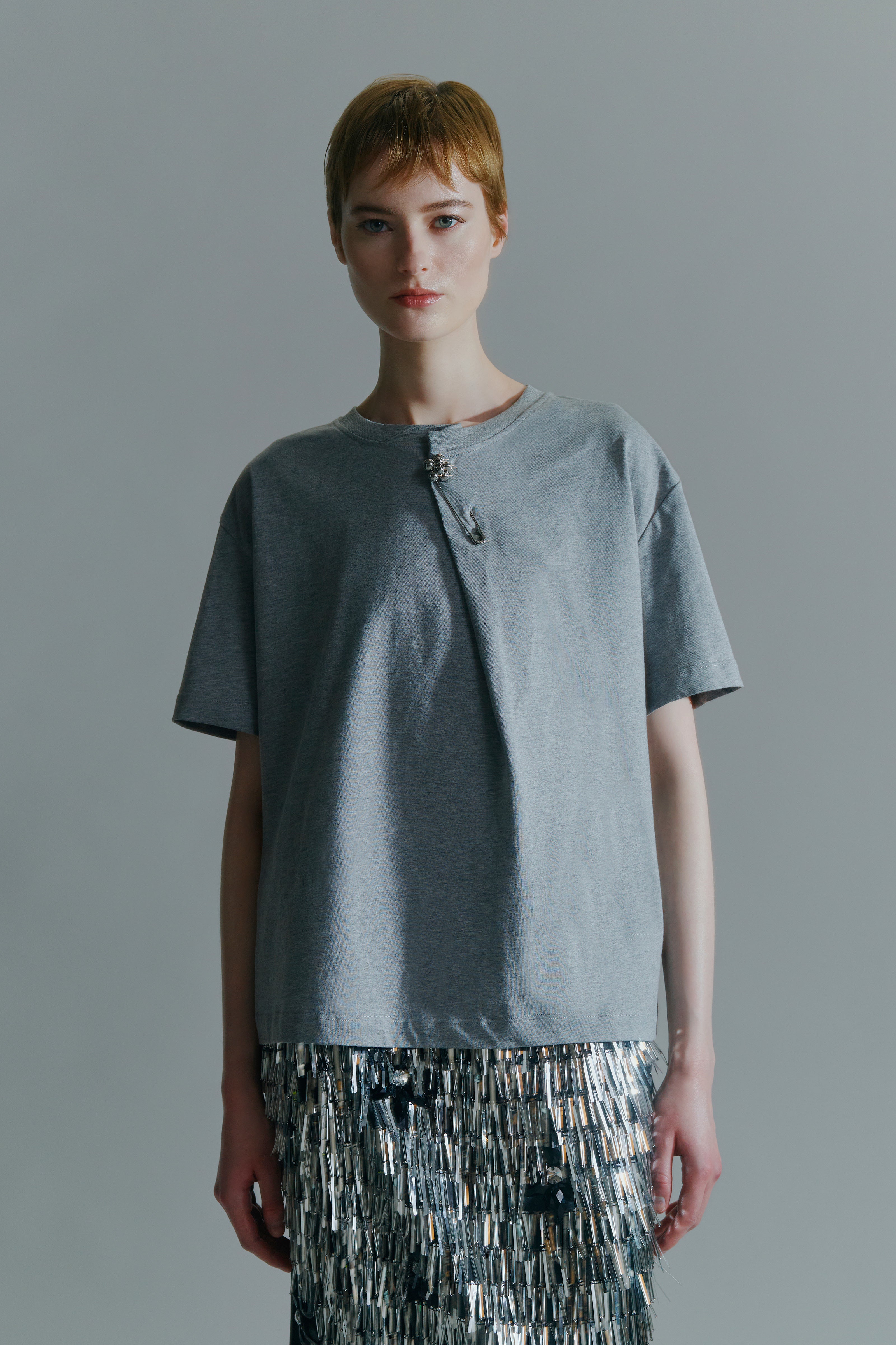 T-SHIRT-SPILLA-DECORATIVA