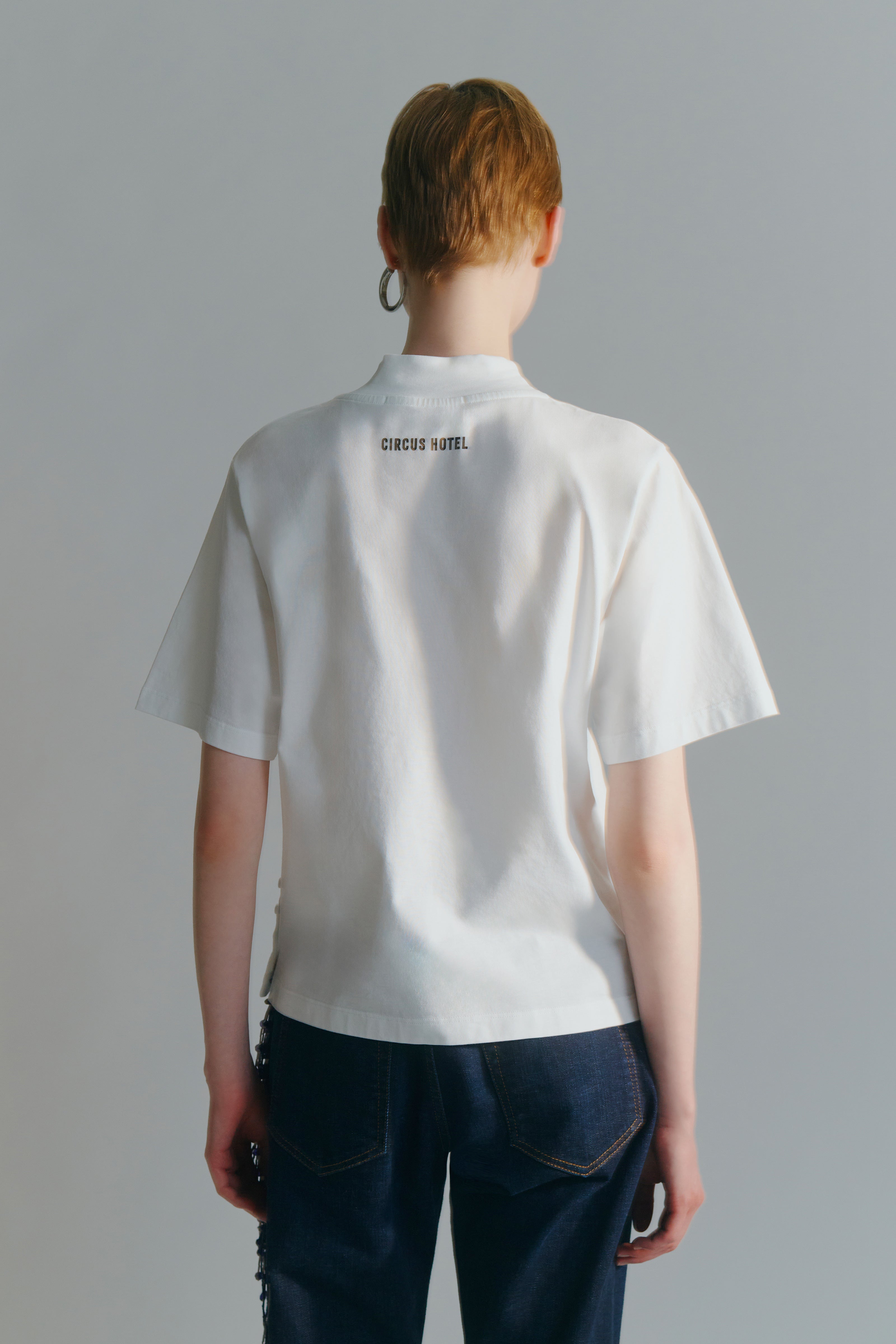 T-SHIRT-BOTTONCINI-LATERALI
