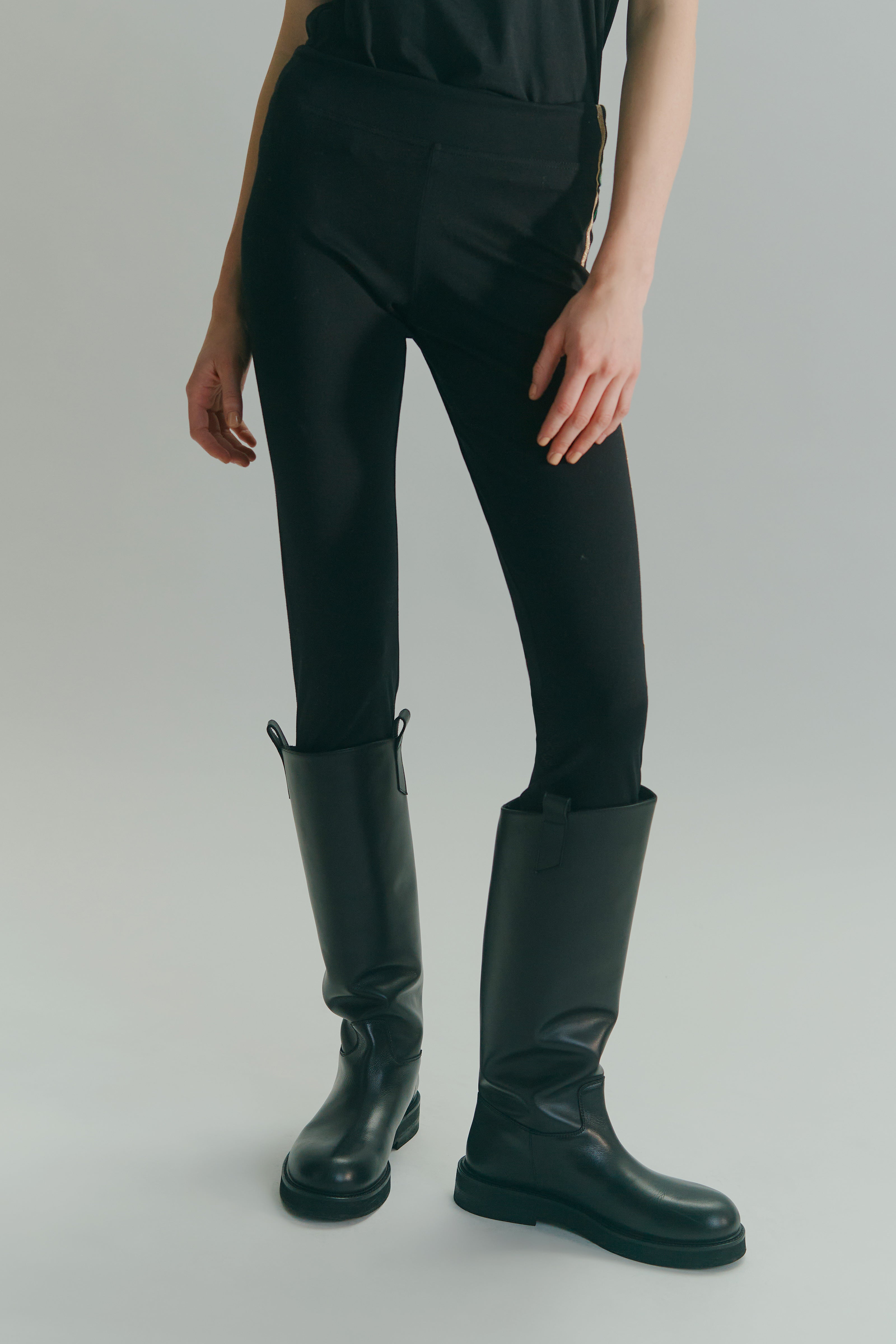 LEGGINS-ELASTICIZZATO-BANDA-LAME